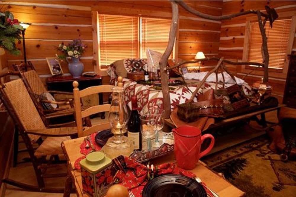 Creekwalk Inn and Cabins 3