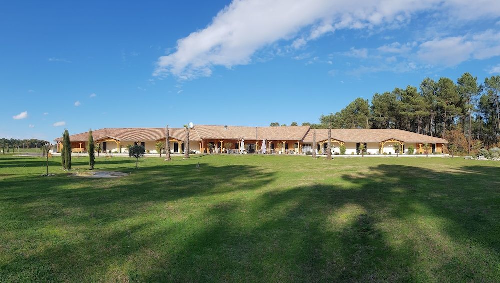 L'Hôtel du Lac 3 estrellas en Casteljaloux
