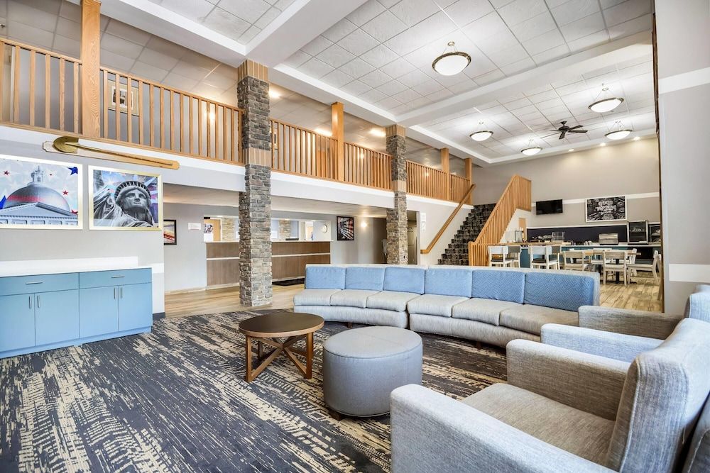 AmericInn by Wyndham Wausau 3
