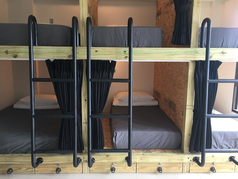 Wave Backpackers - Hostel 3