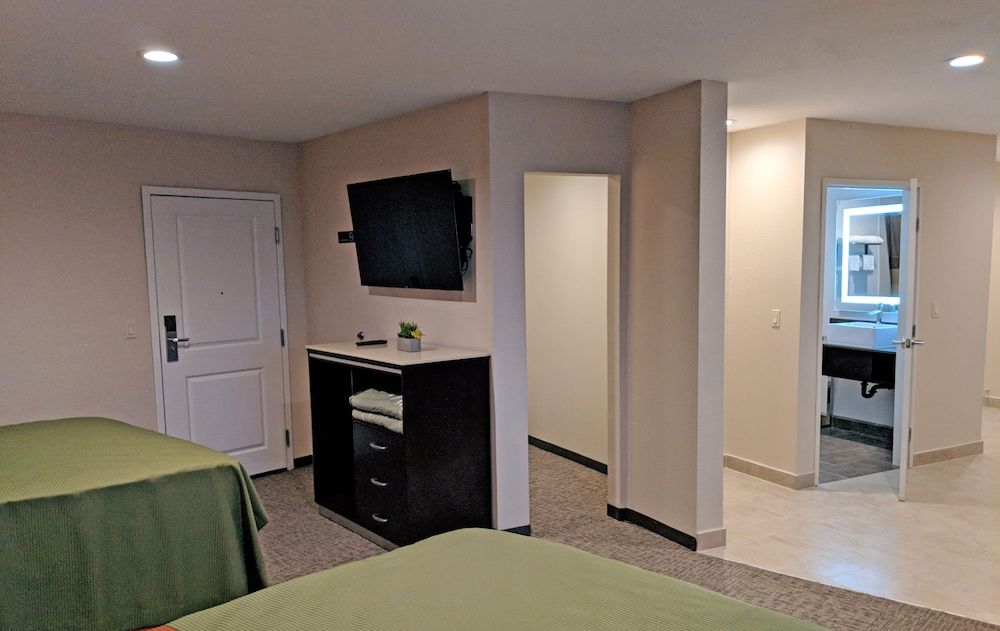 Epic Hotel 3