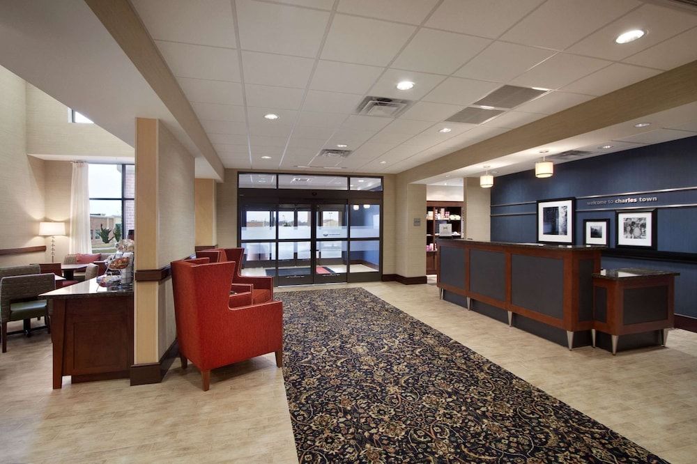 Hampton Inn & Suites Charles Town 3