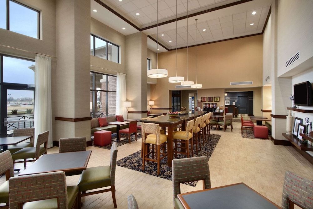 Hampton Inn & Suites Charles Town 2