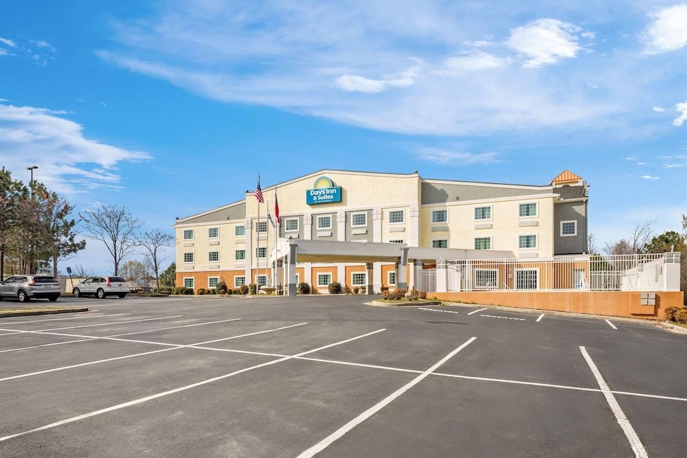 Days Inn & Suites by Wyndham Union City 3 estrelas em Union City