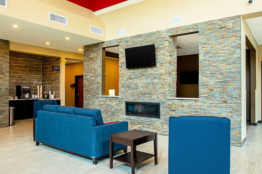 Comfort Suites Fishkill near Interstate 84 3