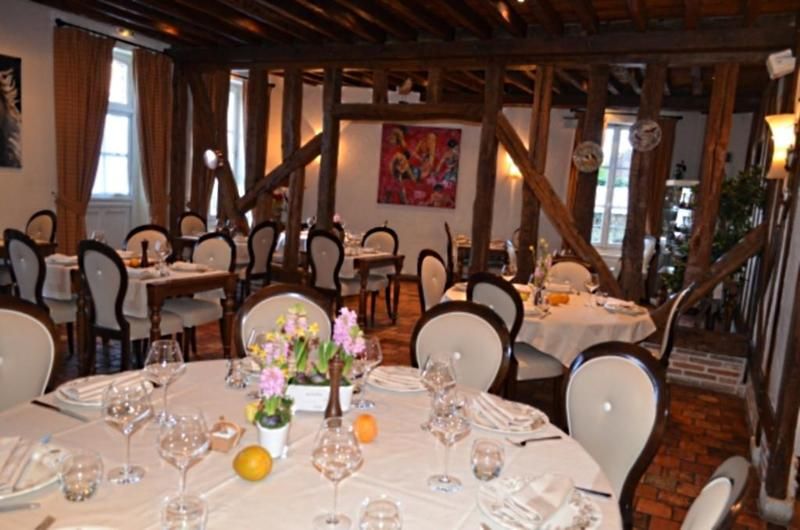 Logis Hotel Le Cheval Blanc 2