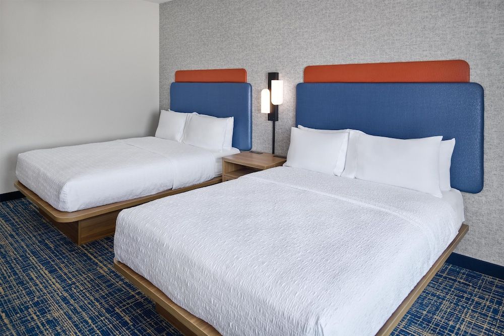 Hampton Inn Vernon 3