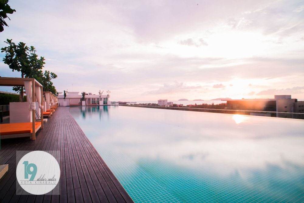 19 Atelier Suites Sutera Avenue -1 estrellas en Kampong Sembulan