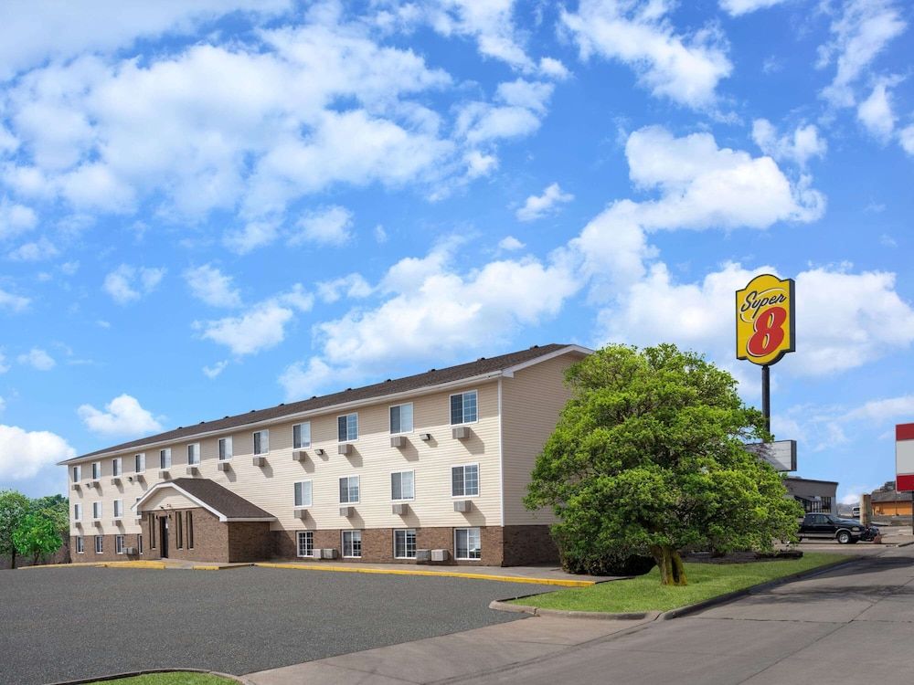 Super 8 by Wyndham Clinton 2 estrellas en Clinton