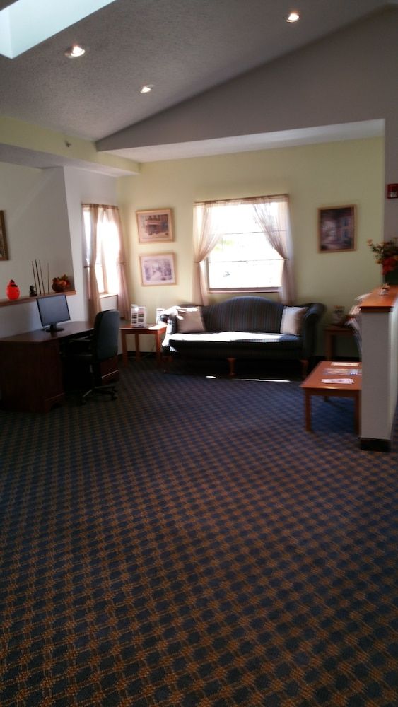 Super 8 by Wyndham Cobleskill NY 3