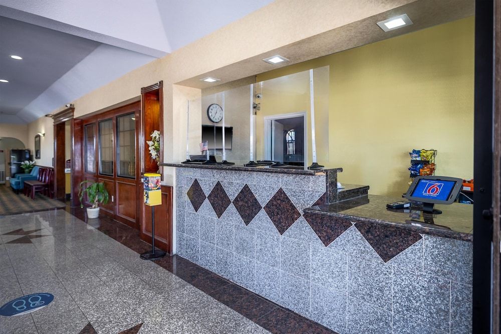 Studio 6 Suites – Pasadena, TX 3