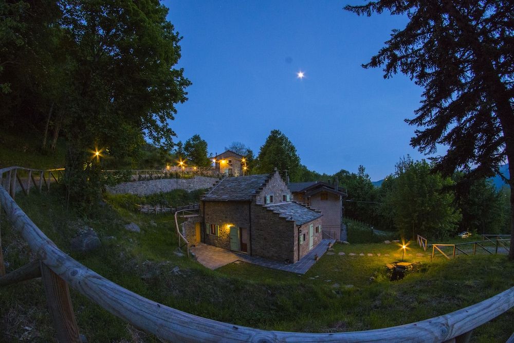 Il Borgo Dei Celti -1 estrelas em Fiumalbo