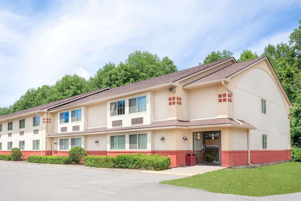 Super 8 by Wyndham Oneonta/Cooperstown 2 estrelas em Oneonta