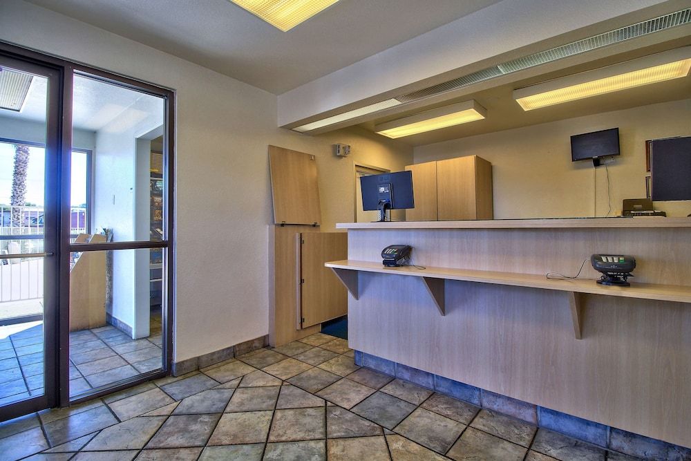 Motel 6 Nogales, AZ - Mariposa Road 2