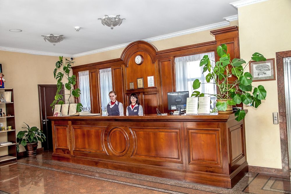 Optima Collection Kamianets-Podilskyi 3