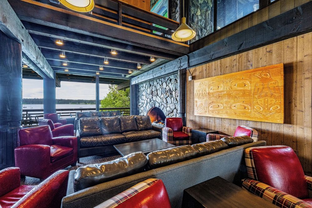 Glacier Bay Lodge 3