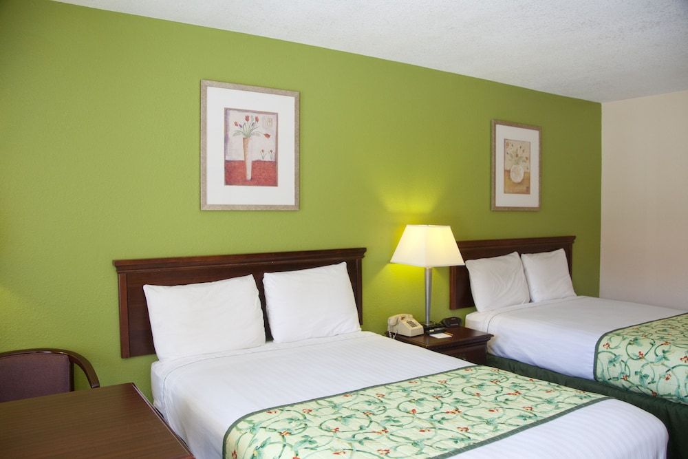 Days Inn by Wyndham DeFuniak Springs 3