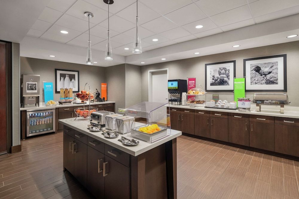 Hampton Inn Sikeston 3