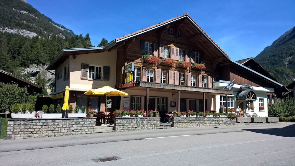 Hotel Restaurant Alpina -1 estrellas en Innertkirchen