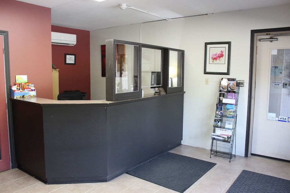 Bancroft Inn & Suites 3