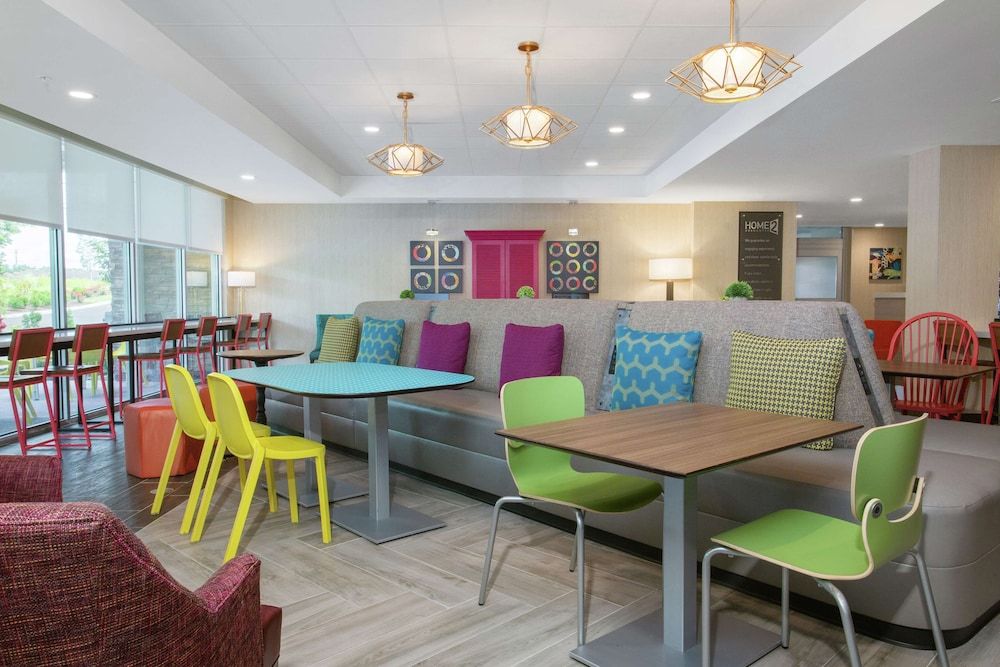 Home2 Suites by Hilton Smithfield, RI 3