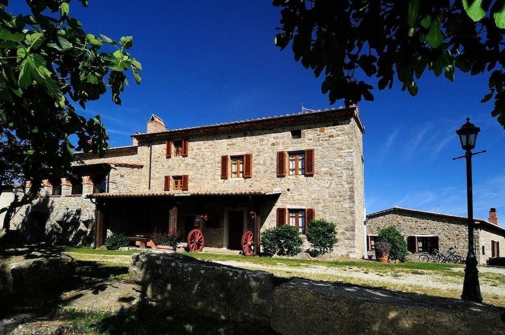 Agriturismo i Monti -1 estrellas en Semproniano