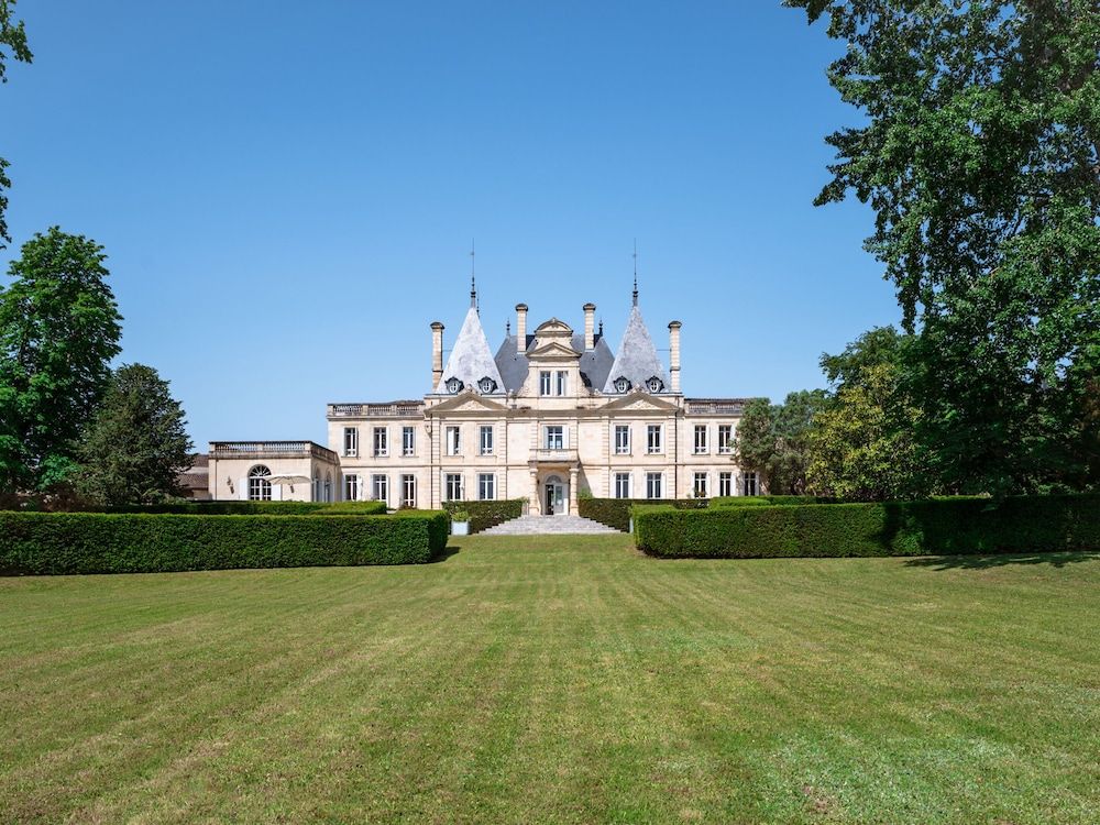 Chambre D'hôtes Château de Lussac -1 estrelas em Lussac