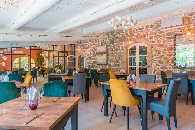 Logis Hotel Le Pradinas 3 estrellas en Anduze