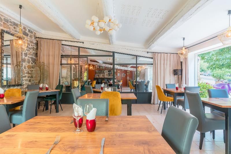Logis Hotel Le Pradinas 3