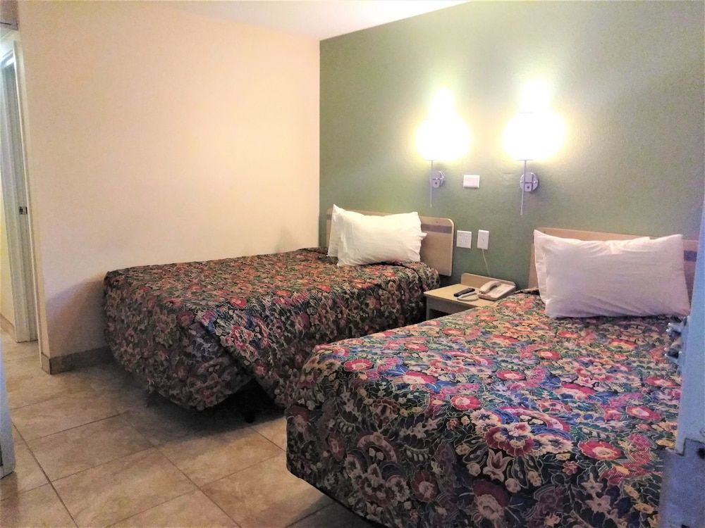 Red Carpet Inn Jeffersonville 2 estrelas em Jeffersonville