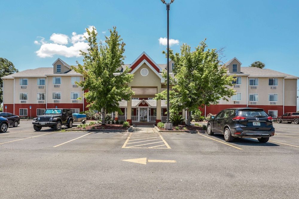 Econo Lodge Inn & Suites Marianna South 2 estrelas em Marianna