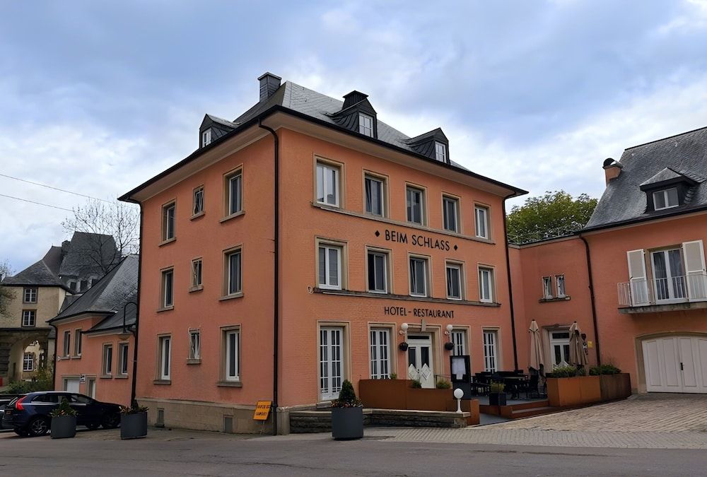 Hôtel restaurant Beim Schlass 3 estrellas en Wiltz
