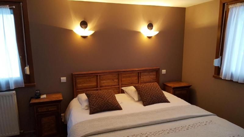 Logis Hotel les Sapins 3