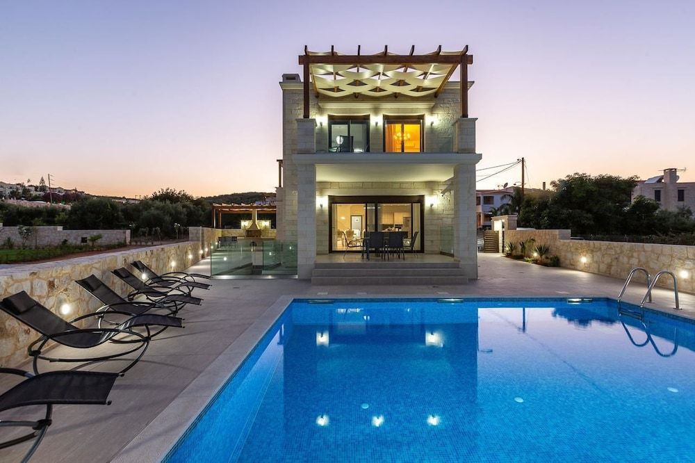 Eudora Luxury Stone Villa -1 stelle a Almirida