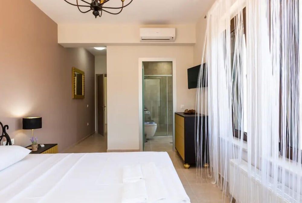 Eudora Luxury Stone Villa 3