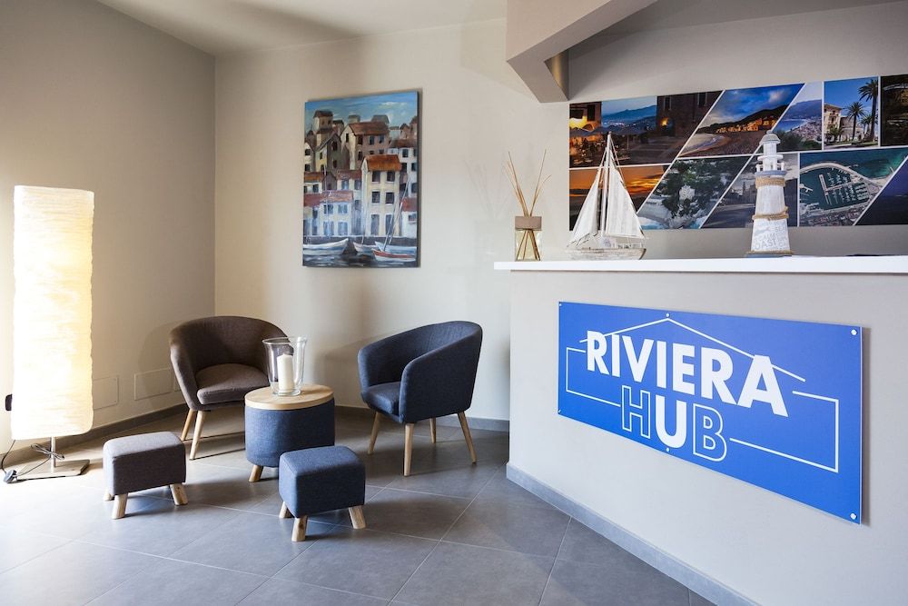 Riviera Hub -1 estrellas en Cisano sul Neva
