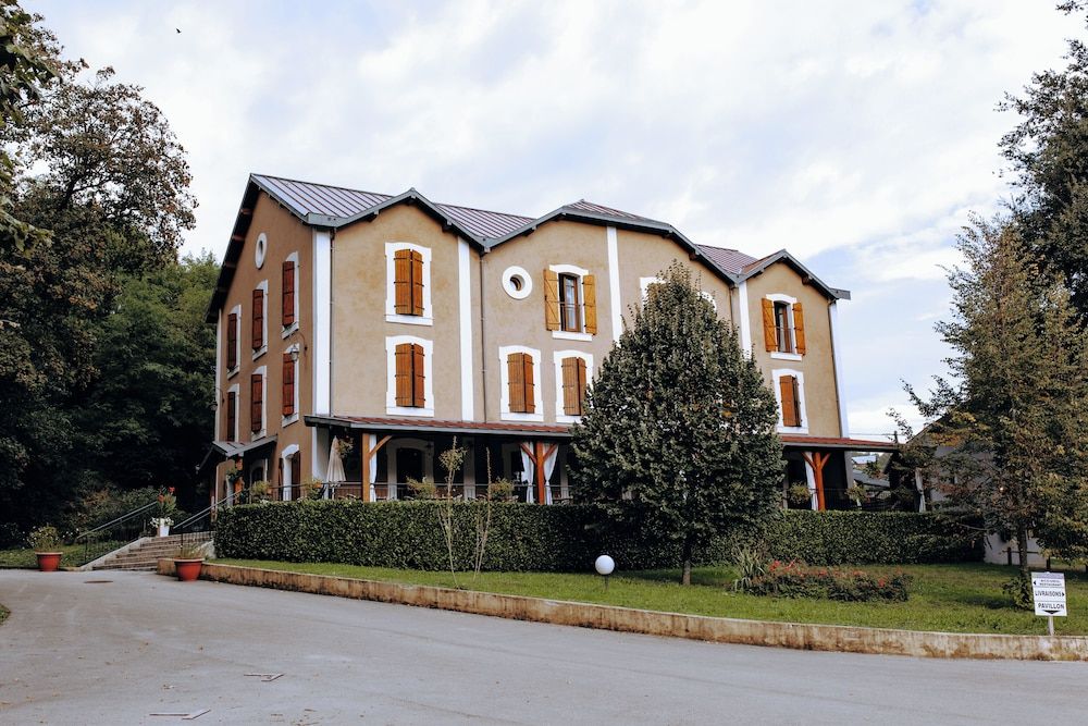 Logis Hôtel du Parc 3 estrellas en Cransac