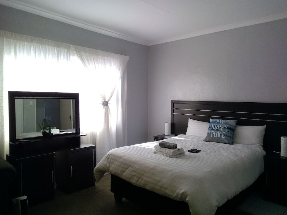 Noble Hearts Bed and Breakfast 2