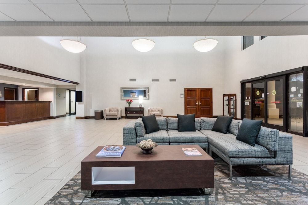 Wingate by Wyndham High Point/Greensboro/Airport South 2