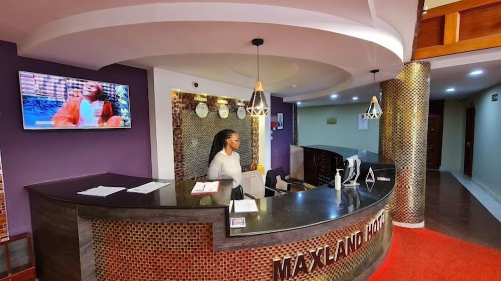 Maxland Hotel Juja 2