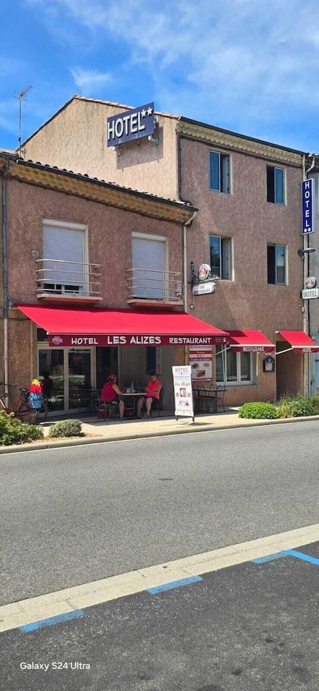 Hotel Restaurant Les Alizes 2 estrellas en Le Pouzin