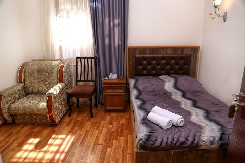 Lara Hotel 3