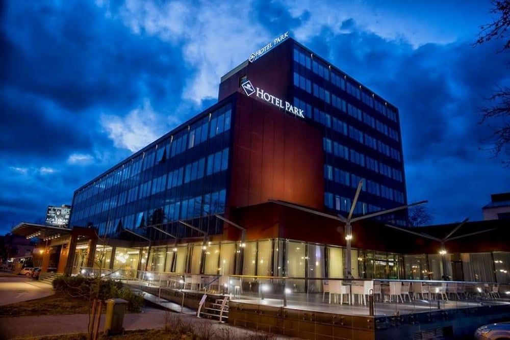 Hotel Park 4 estrellas en Doboj