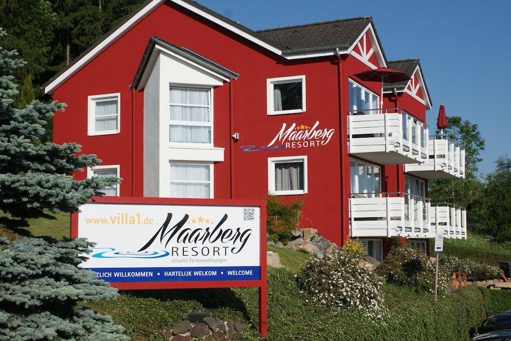 Ferienwohnungen Maarberg Resort -1 estrellas en Schalkenmehren