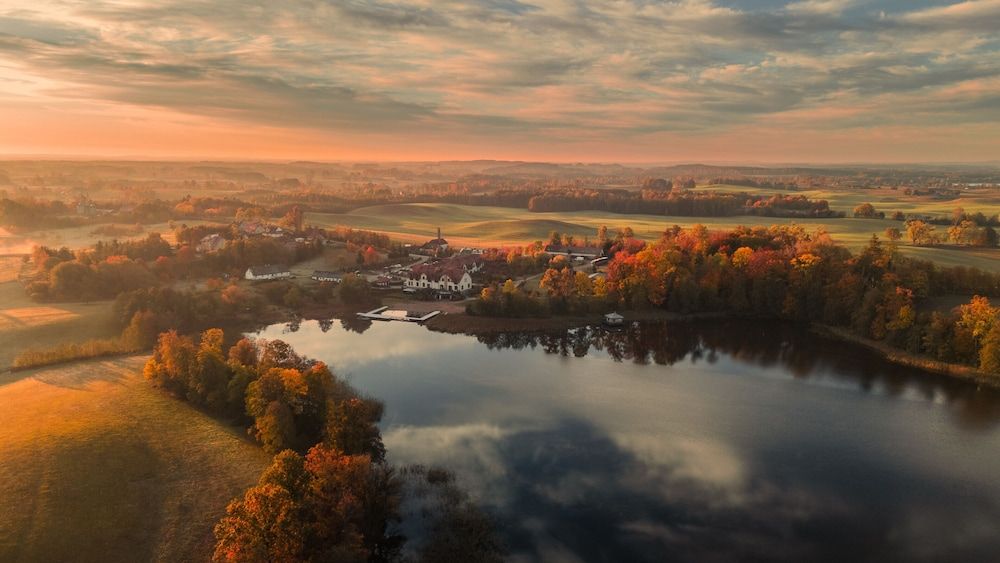 Folwark Lekuk Hotel SPA 3 estrellas en Łękuk Mały