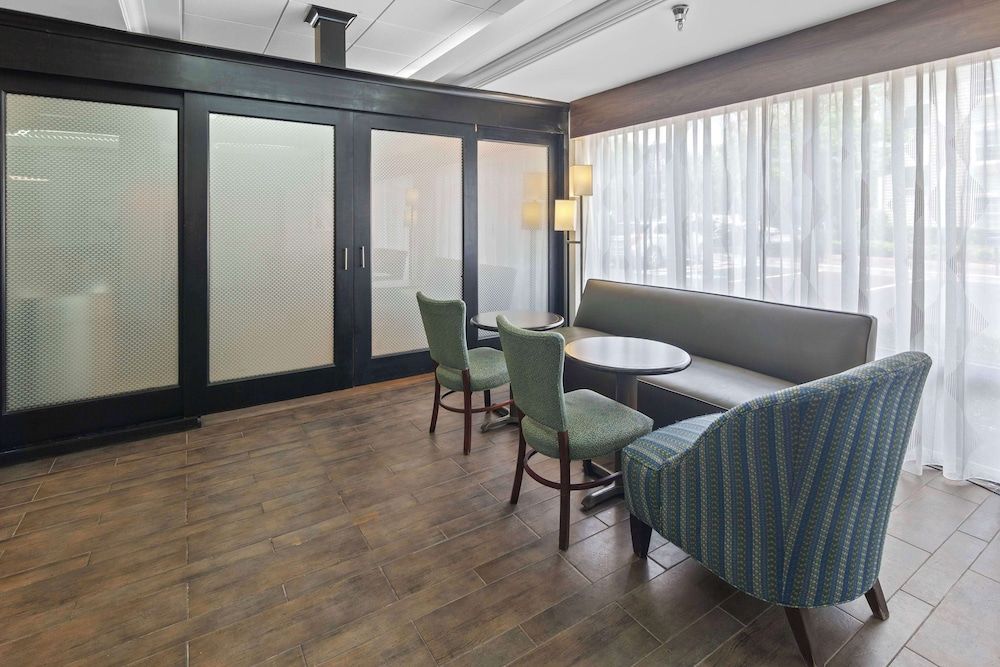 Hampton Inn Atlanta/Woodstock 3