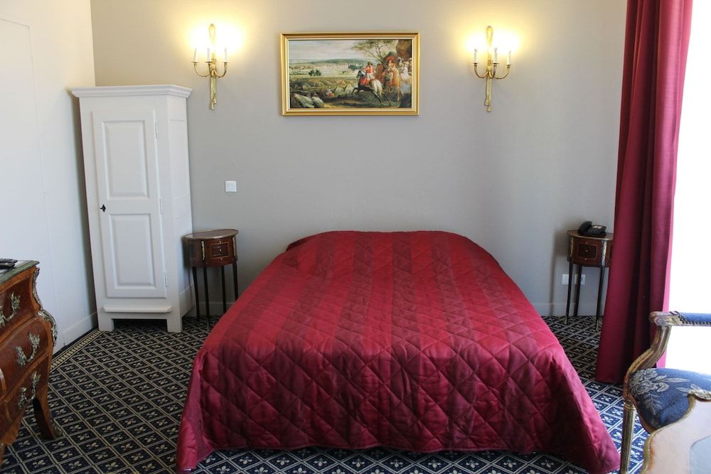 Hôtel Fleur De Lys 3
