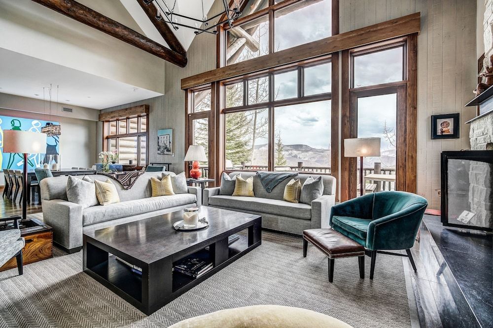 Luxury renovation! Ski-in/Ski-out 5 Br Private Townhome, Top of Bachelor Gulch - majestic view & exclusive location! by RedAwning -1 estrellas en Beaver Creek