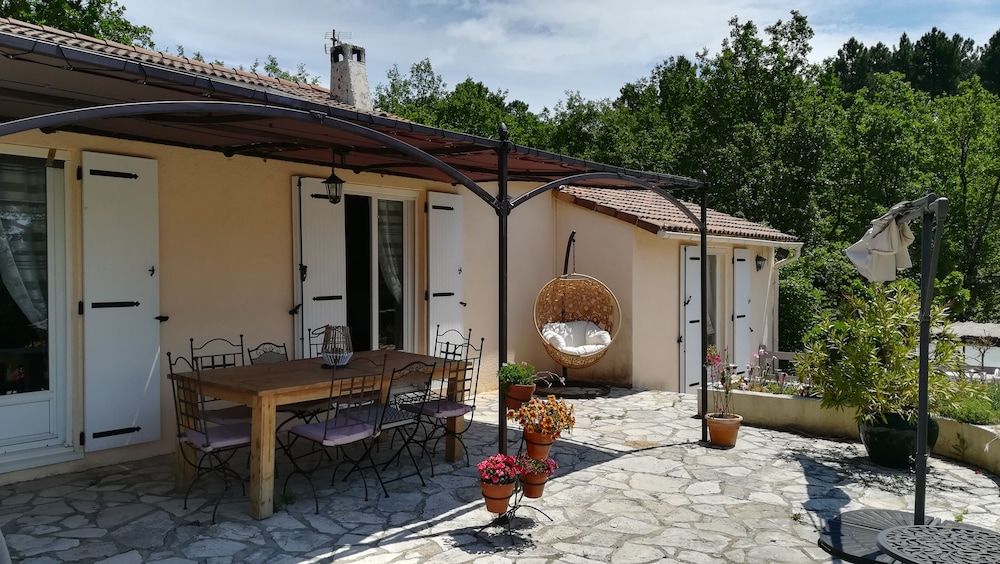Villa Quinissole -1 estrellas en Sainte-Anastasie-sur-Issole