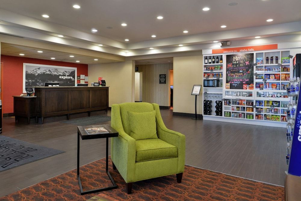 Hampton Inn Idaho Falls/Airport 2